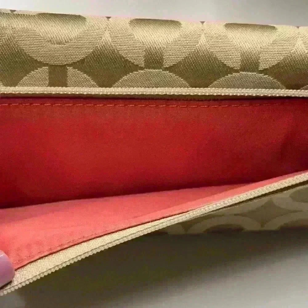 Coach Kristin C Op Art Large Checkbook Wallet 45105 NWT! - Picture 5 of 8
